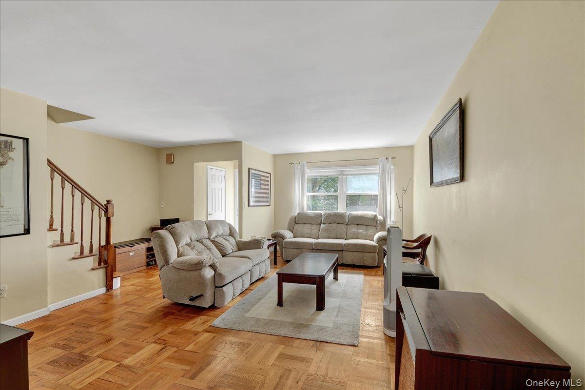Single Family Waterbury Avenue Bronx, NY 10461, MLS-1032754-3