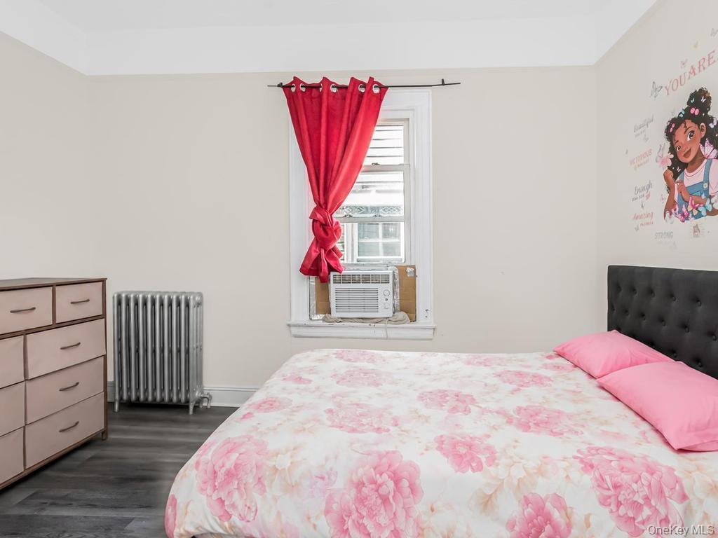 Single Family E 215th Street Bronx, NY 10467, MLS-1032757-16
