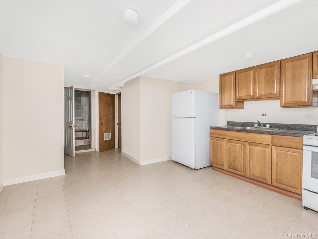 Single Family E 215th Street Bronx, NY 10467, MLS-1032757-18