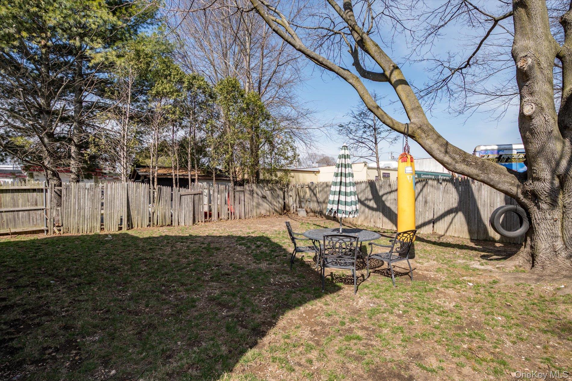 Single Family E 14th Street  Suffolk County, NY 11746, MLS-1032766-17