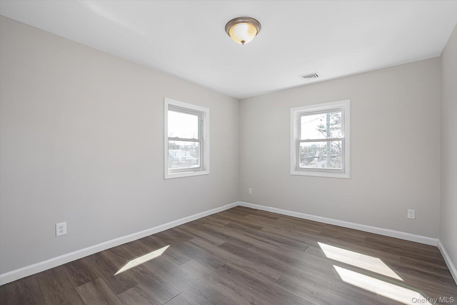 Single Family E 14th Street  Suffolk County, NY 11746, MLS-1032766-4