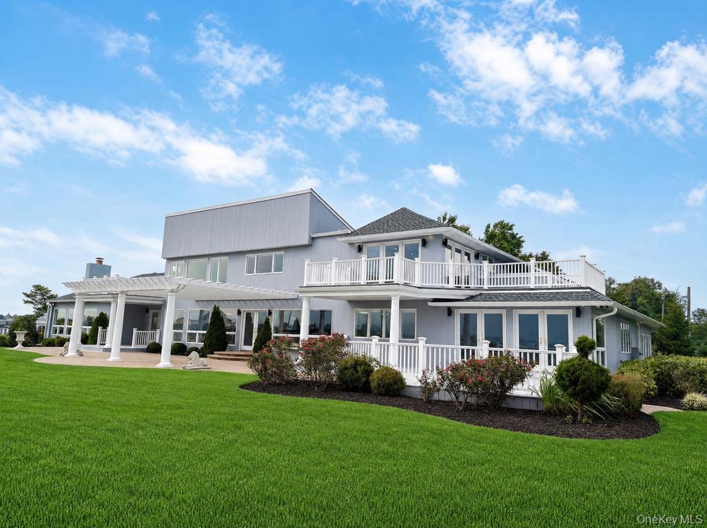 Single Family S Penataquit Avenue  Suffolk County, NY 11706, MLS-1032772-5