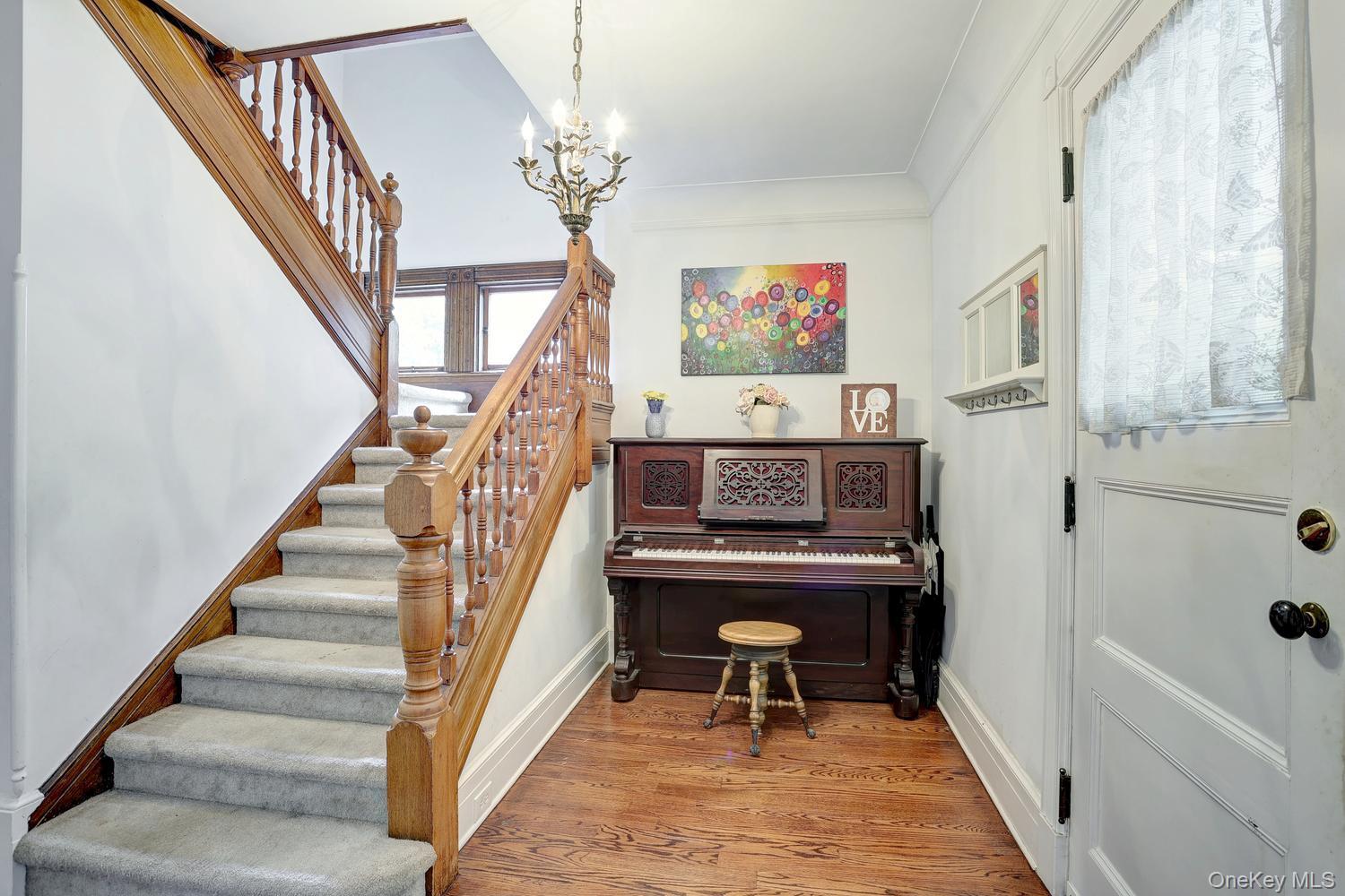 Single Family E Maple Avenue  Rockland County, NY 10901, MLS-1032773-12