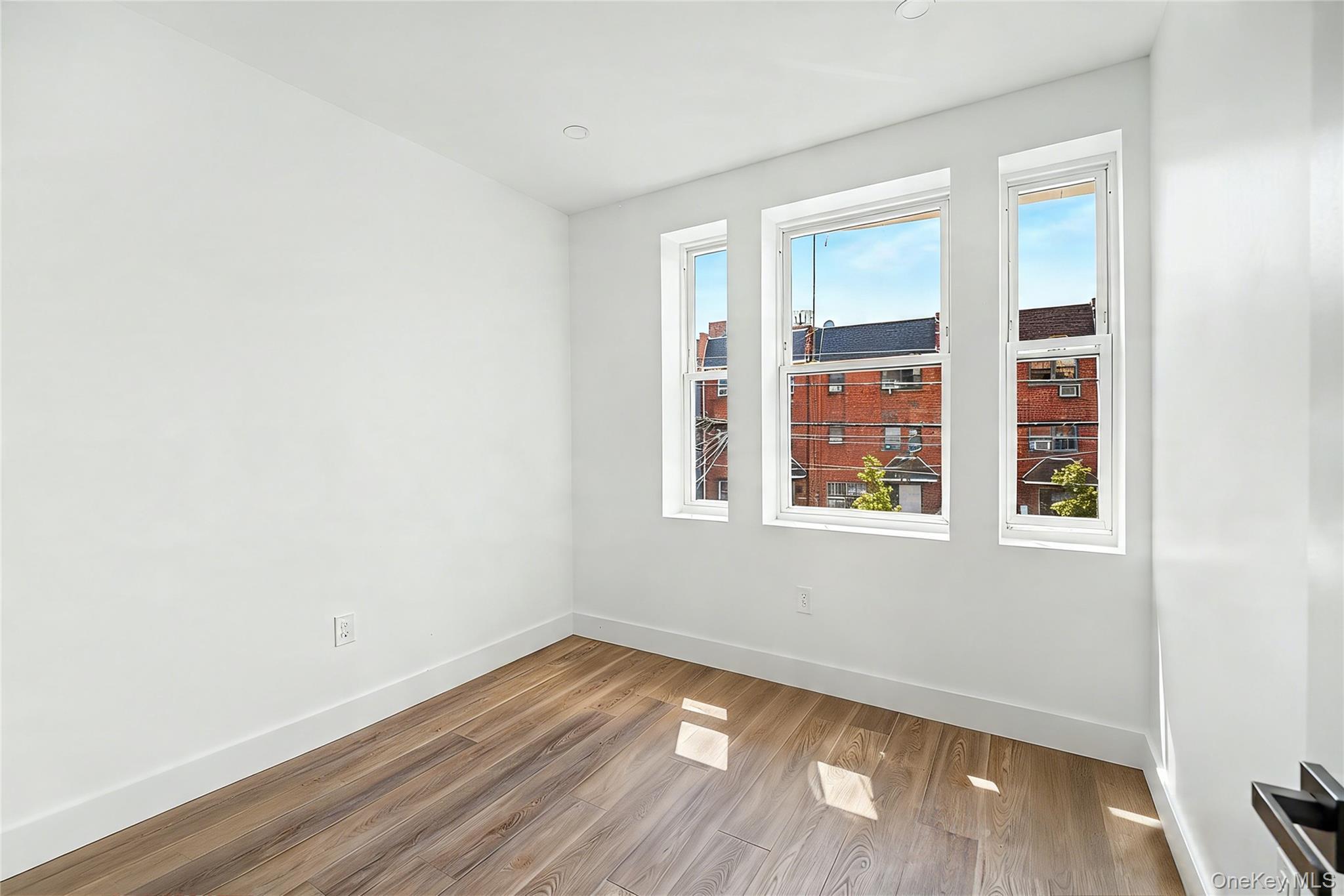 Single Family 37th Avenue  Queens, NY 11368, MLS-1032789-11