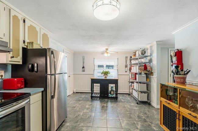 Single Family Grendon Lane  Suffolk County, NY 11738, MLS-1032807-10