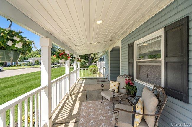 Single Family Grendon Lane  Suffolk County, NY 11738, MLS-1032807-4