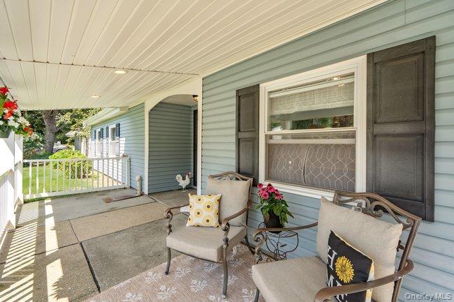 Single Family Grendon Lane  Suffolk County, NY 11738, MLS-1032807-5