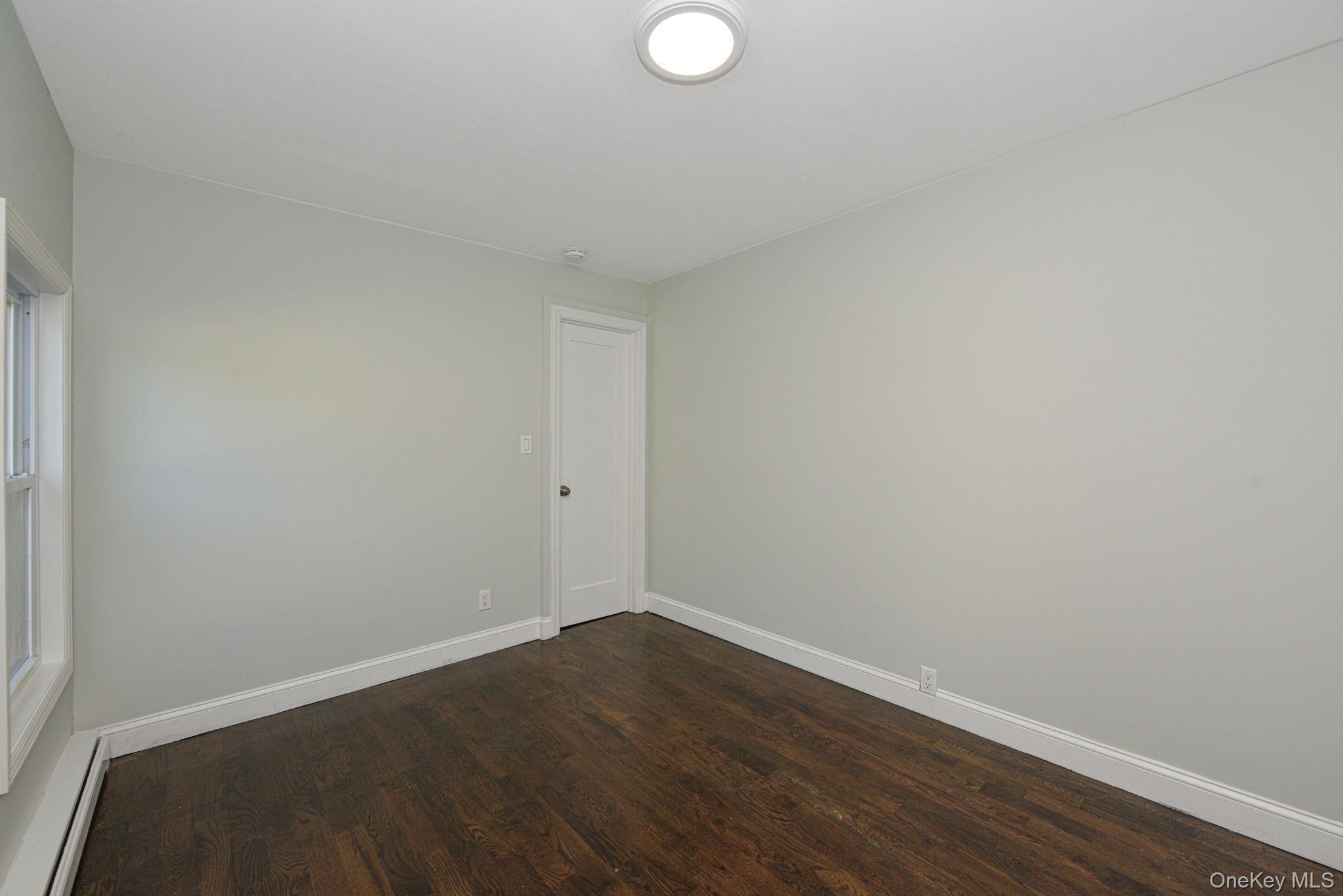 Single Family Glenna Little Trail  Suffolk County, NY 11743, MLS-1032810-15