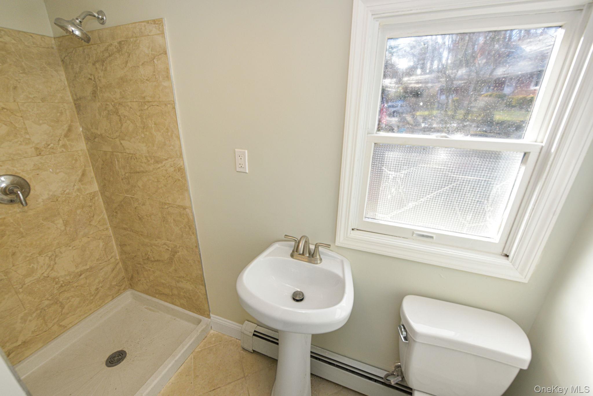 Single Family Glenna Little Trail  Suffolk County, NY 11743, MLS-1032810-16