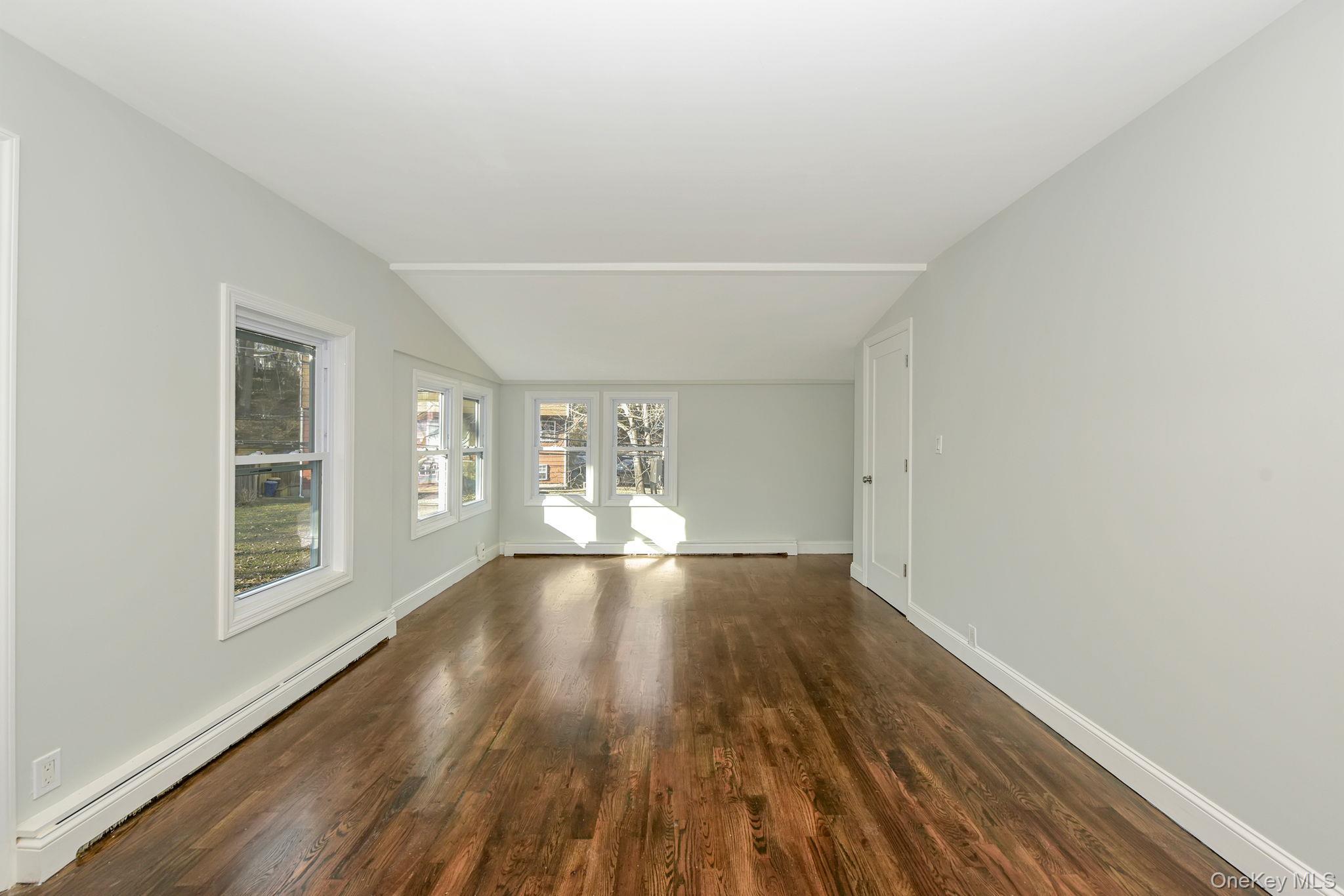Single Family Glenna Little Trail  Suffolk County, NY 11743, MLS-1032810-5