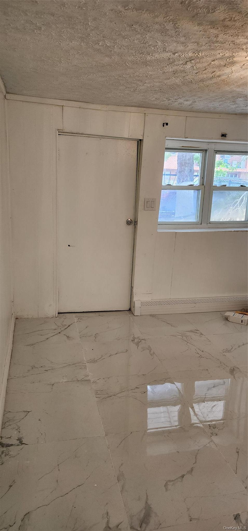 Single Family E 212th Street  Bronx, NY 10469, MLS-1032827-16