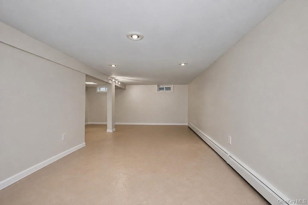 Single Family Fieldstone Boulevard  Dutchess County, NY 12590, MLS-1032852-30