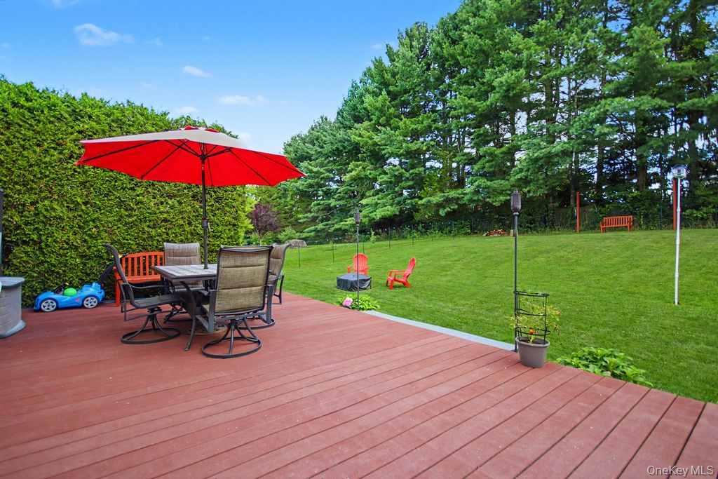 Single Family Fieldstone Boulevard  Dutchess County, NY 12590, MLS-1032852-33