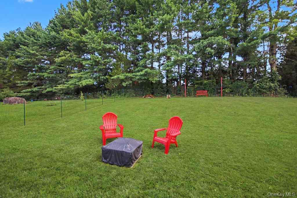 Single Family Fieldstone Boulevard  Dutchess County, NY 12590, MLS-1032852-34