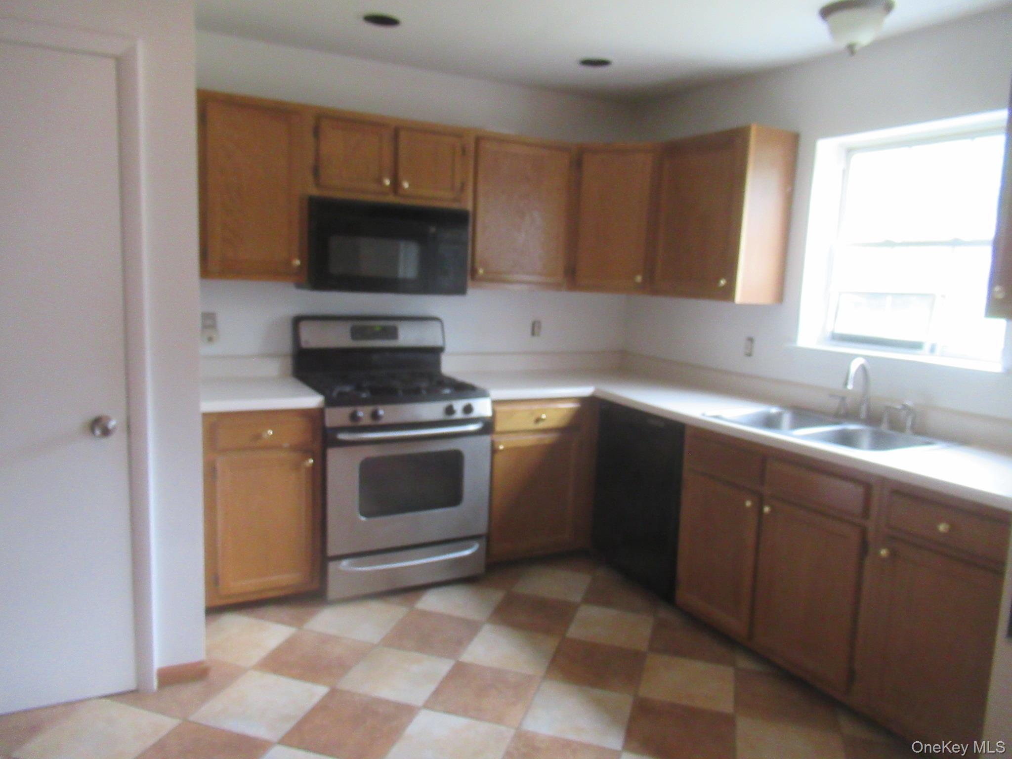 Single Family Marian Court  Orange County, NY 10990, MLS-1032877-6