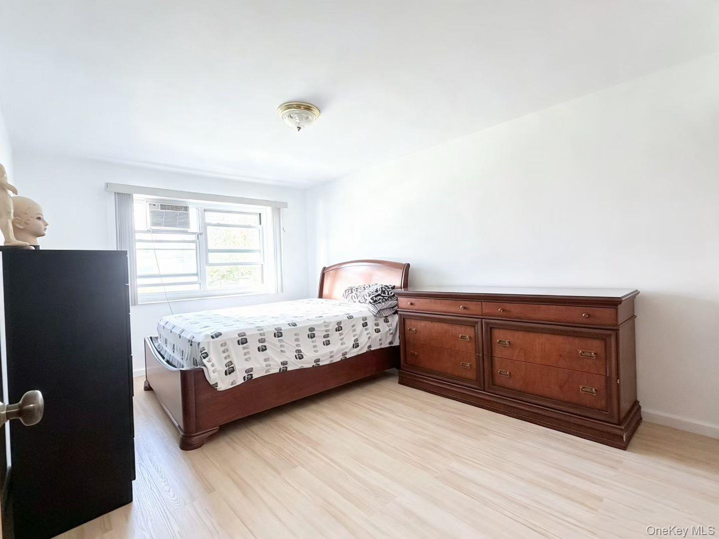 Apartment 66th Queens, NY 11375, MLS-1032879-3