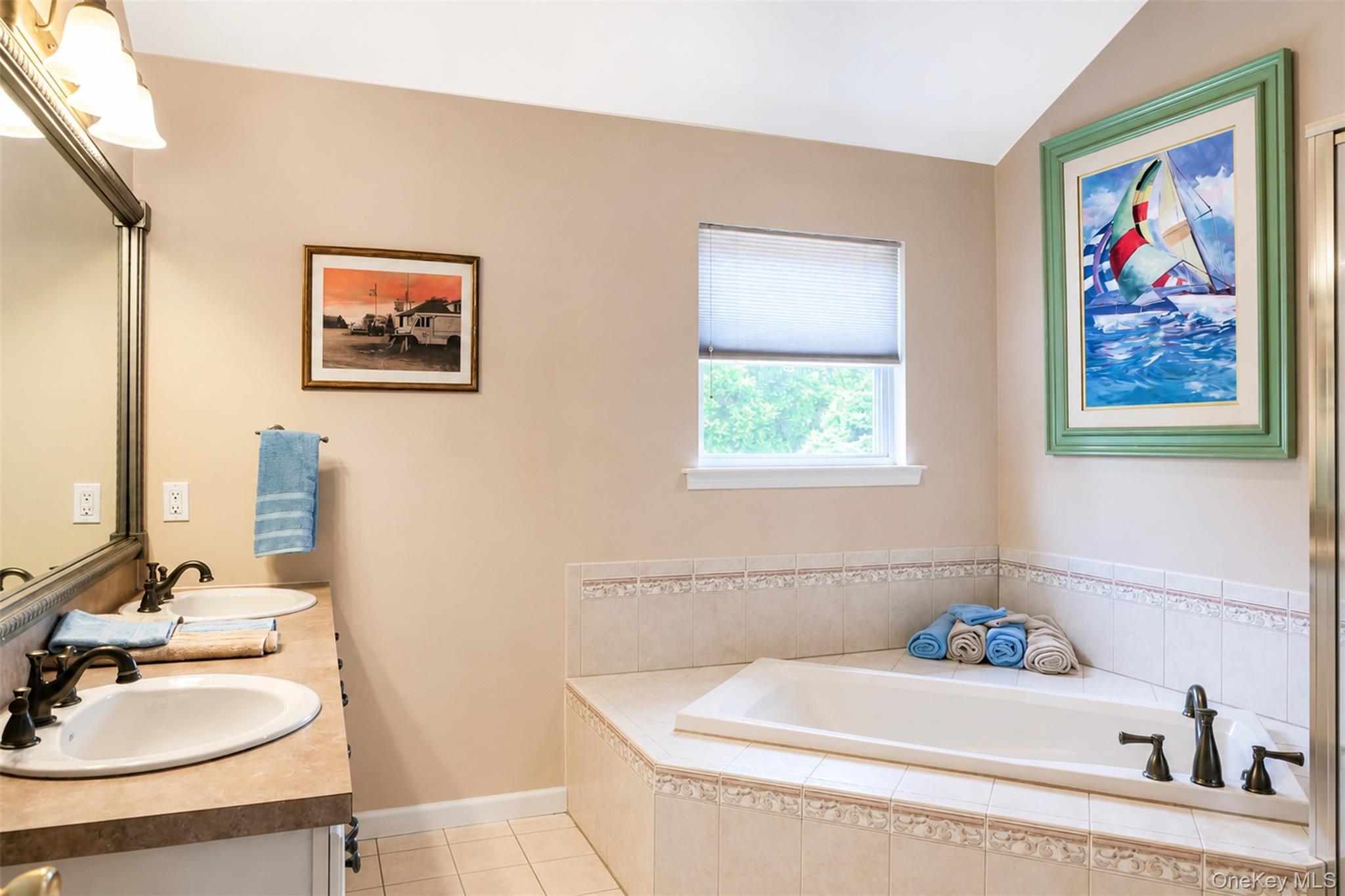 Single Family Southaven Drive Suffolk County, NY 11719, MLS-1032898-21