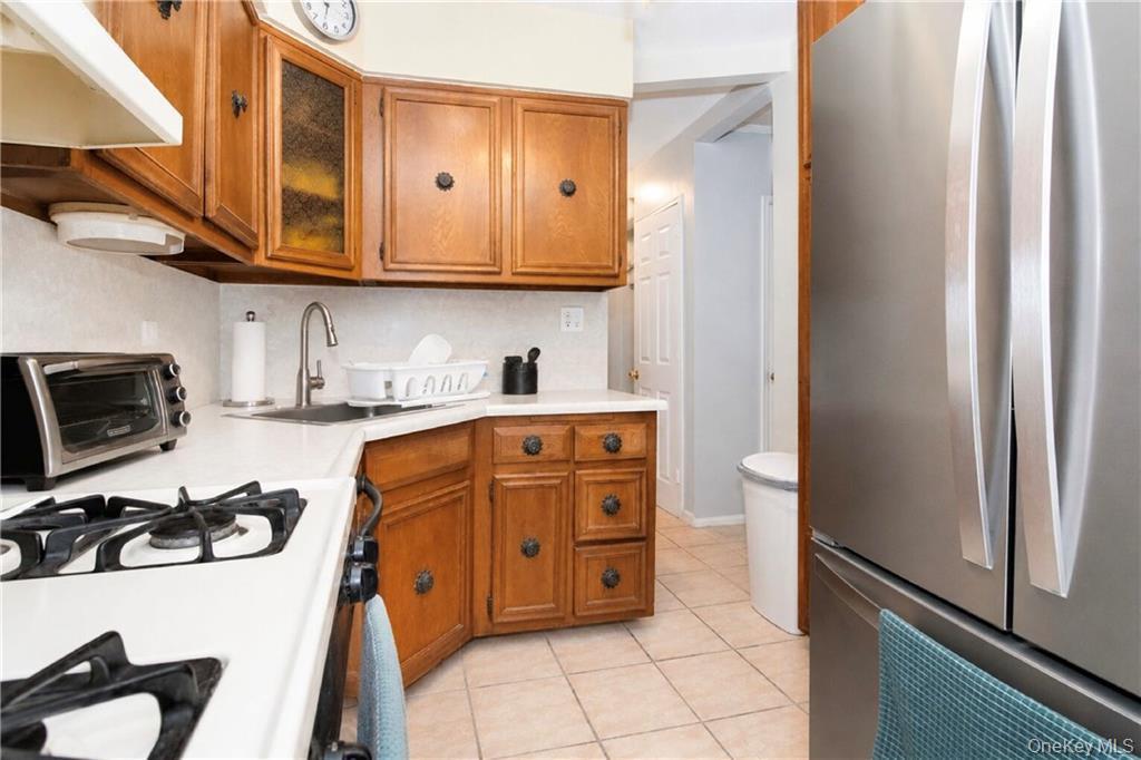 Single Family E 98th Street Brooklyn, NY 11236, MLS-1032923-13