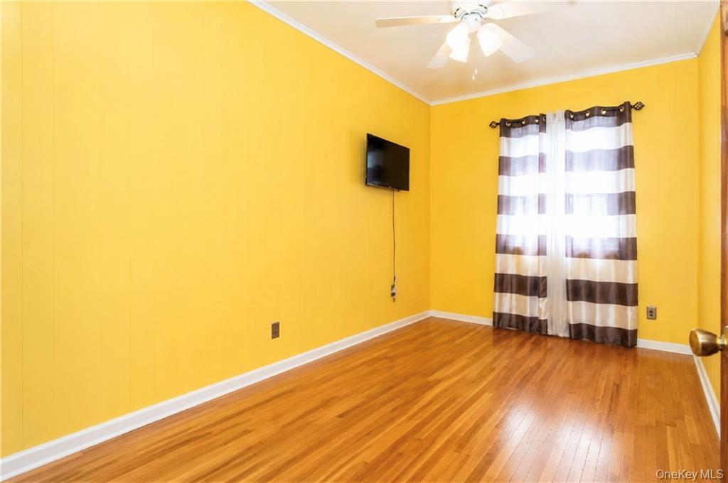 Single Family E 98th Street Brooklyn, NY 11236, MLS-1032923-18