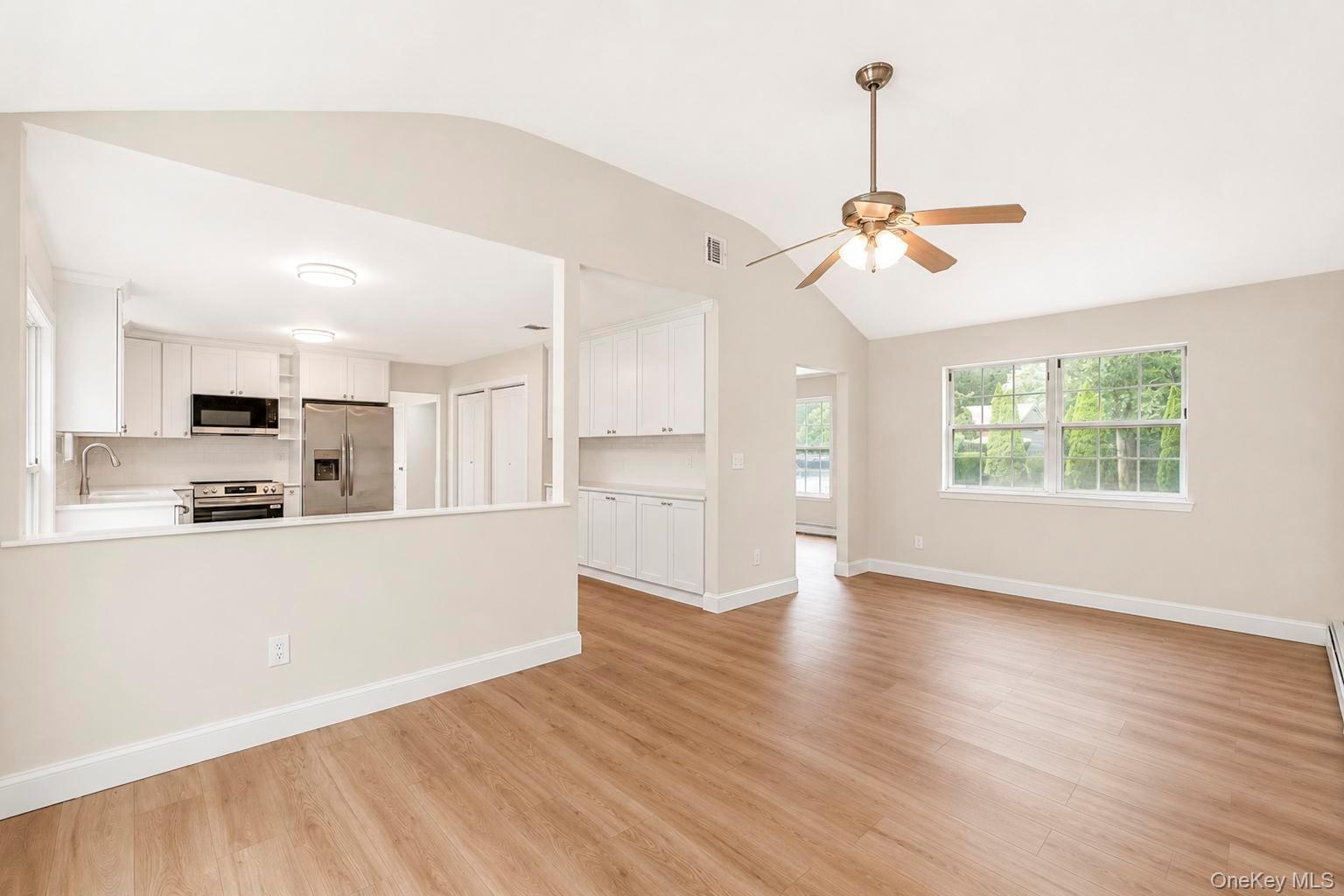 Single Family Bates Lane Suffolk County, NY 11961, MLS-1032928-10