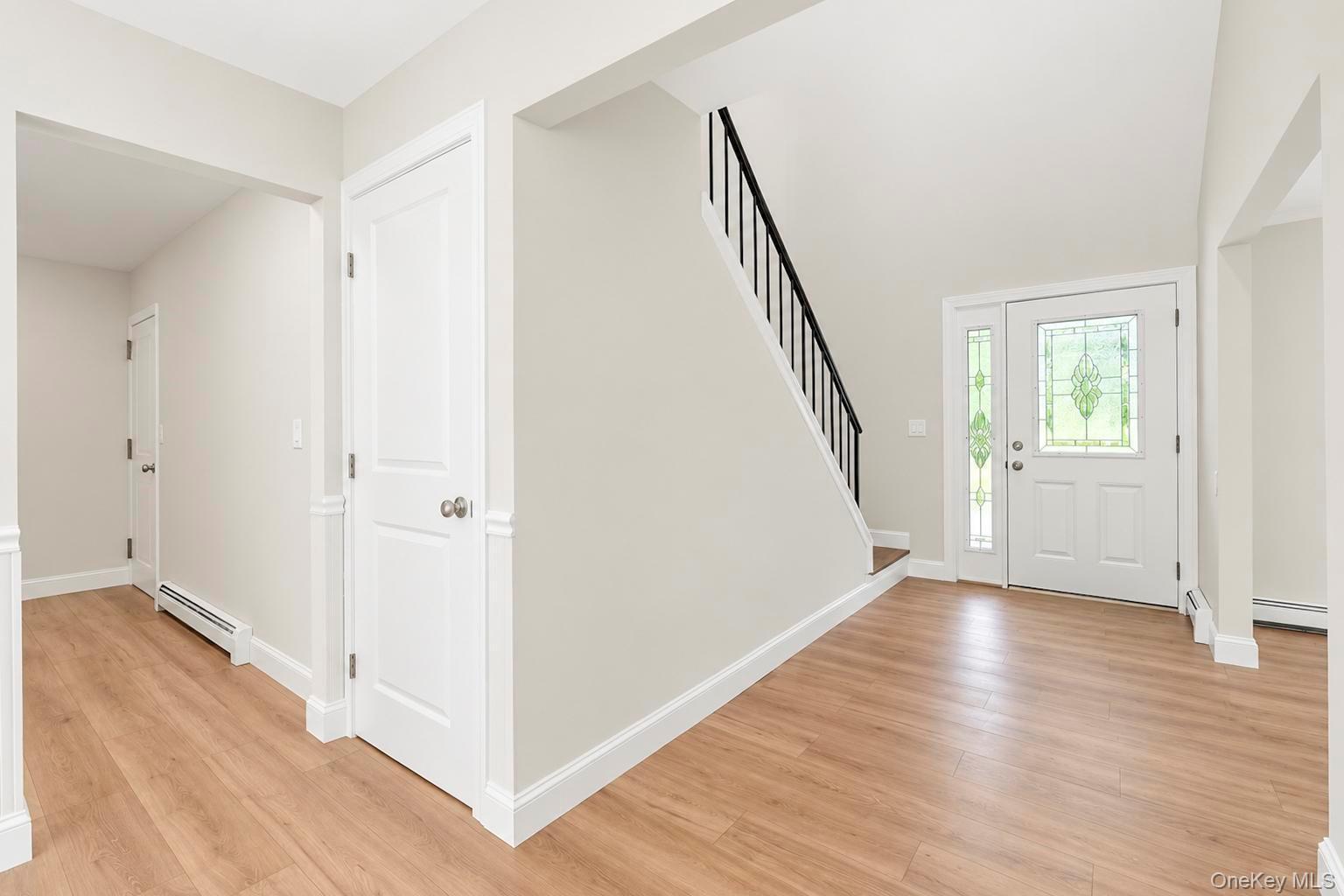 Single Family Bates Lane Suffolk County, NY 11961, MLS-1032928-4