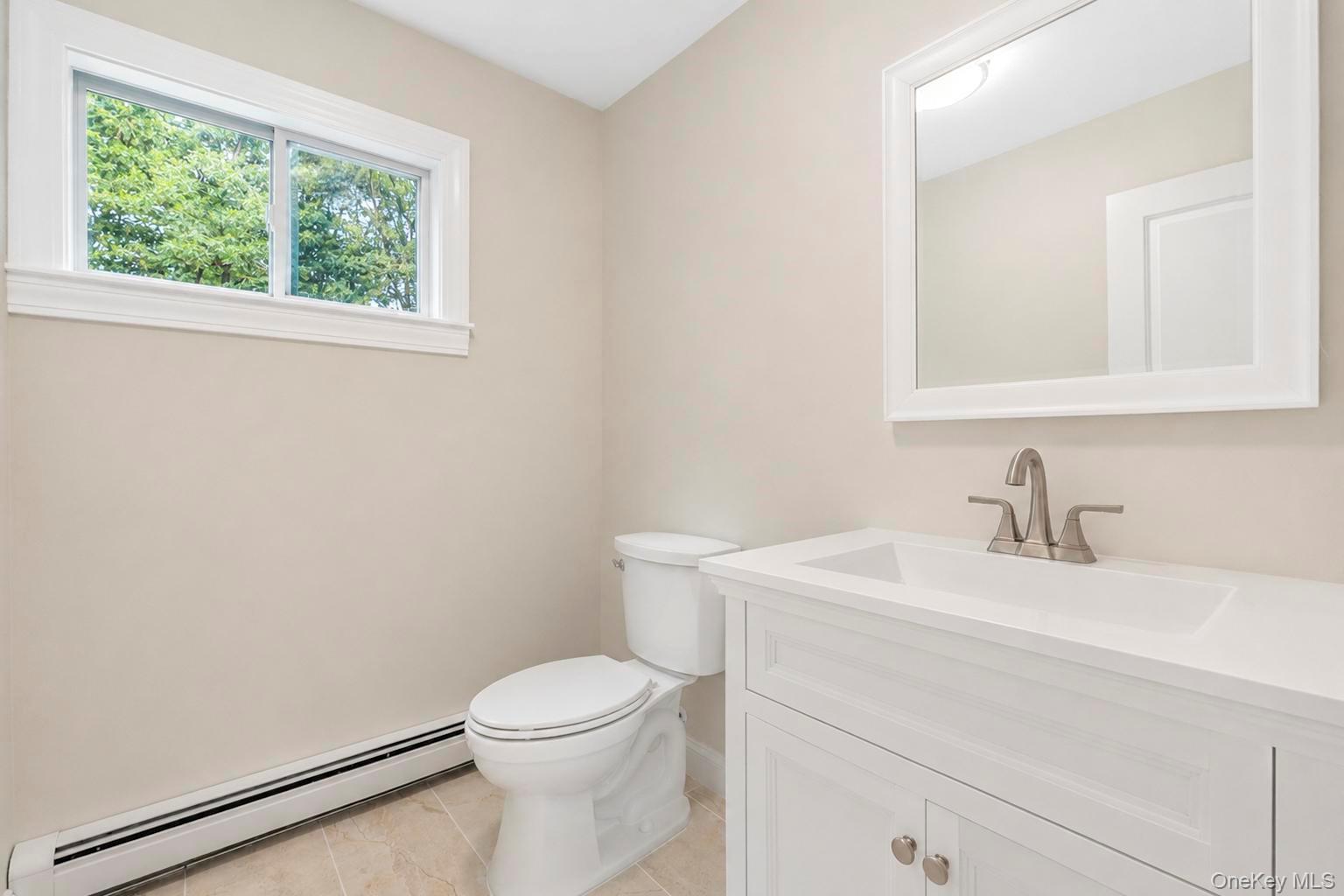 Single Family Bates Lane Suffolk County, NY 11961, MLS-1032928-8