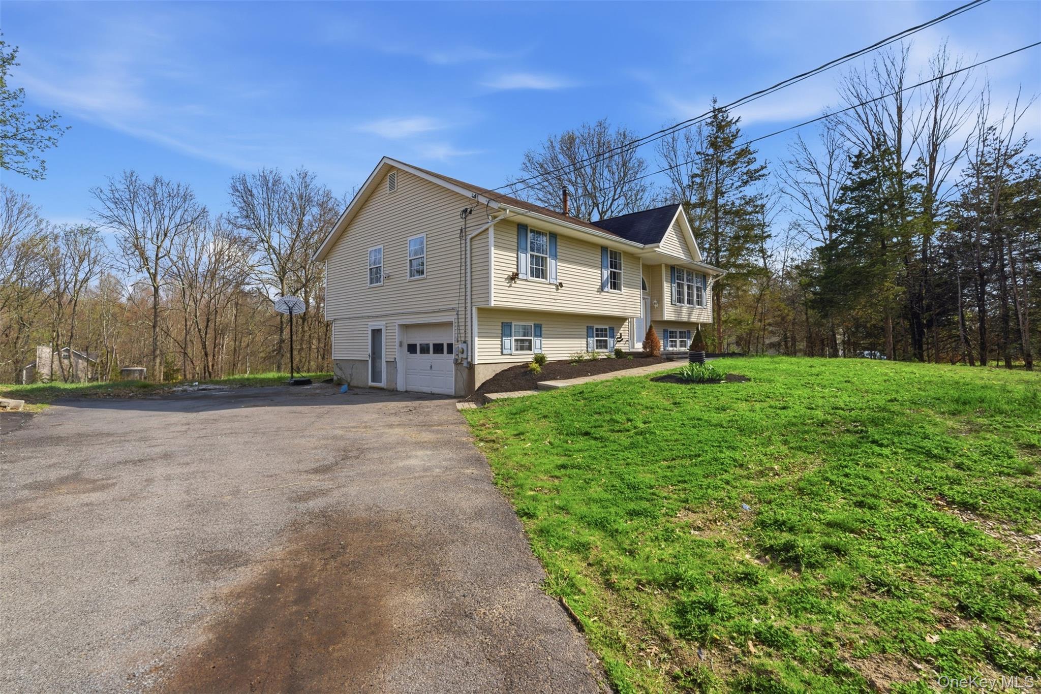 Single Family Twin Arch Road Orange County, NY 12575, MLS-1032934-2