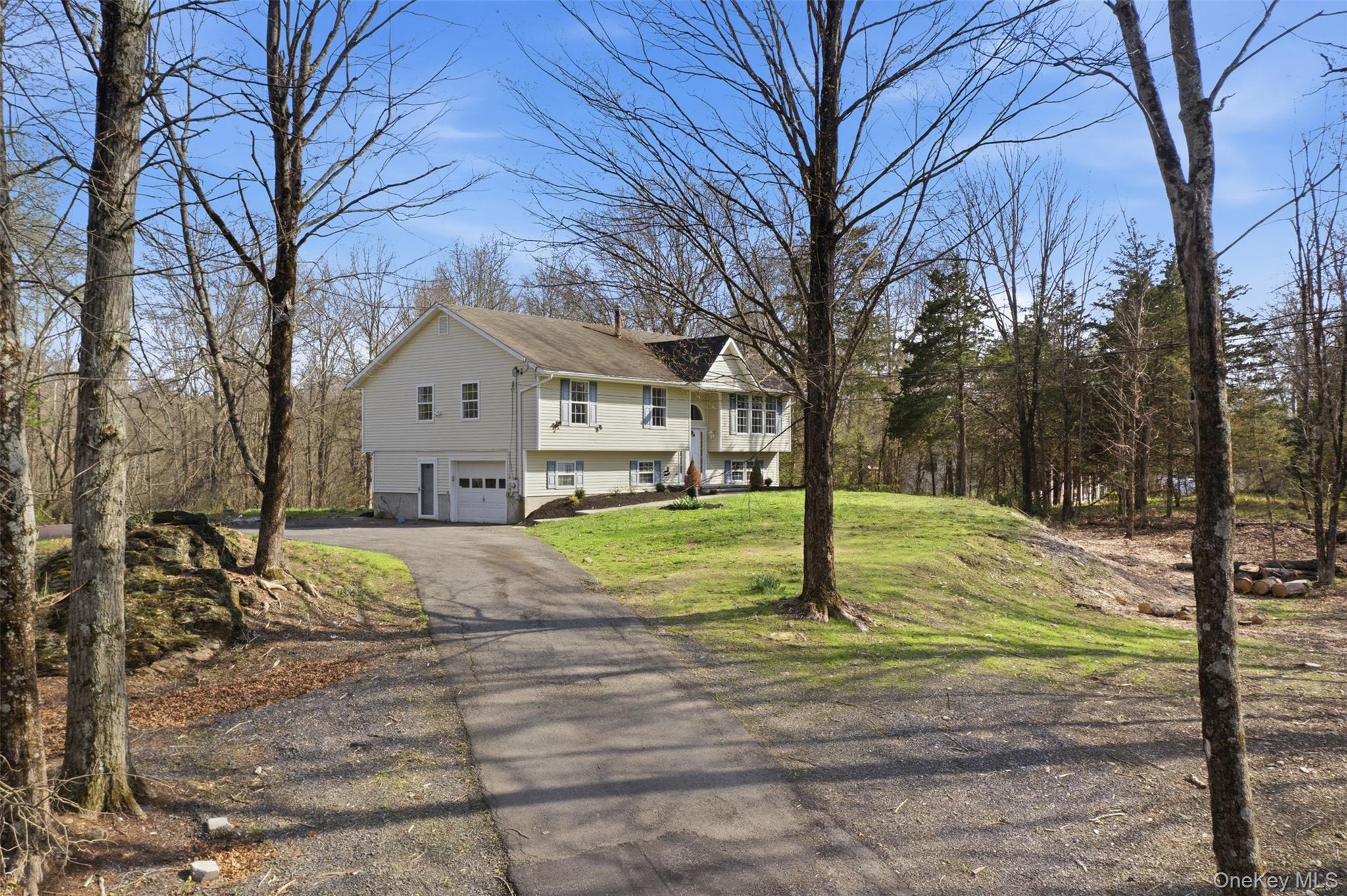 Single Family Twin Arch Road  Orange County, NY 12575, MLS-1032934-46