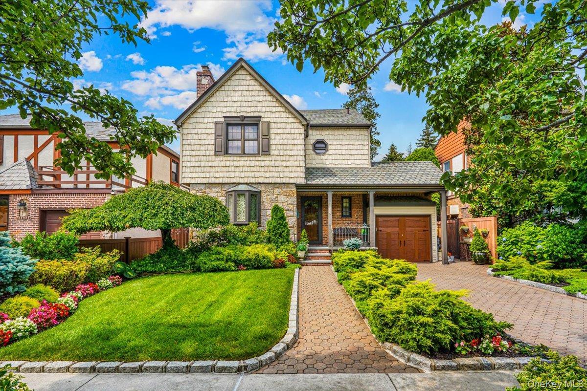 Single Family 222nd Street  Queens, NY 11364, MLS-1032945-2