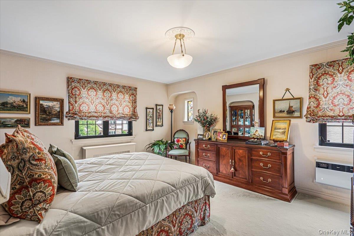 Single Family 222nd Street  Queens, NY 11364, MLS-1032945-20