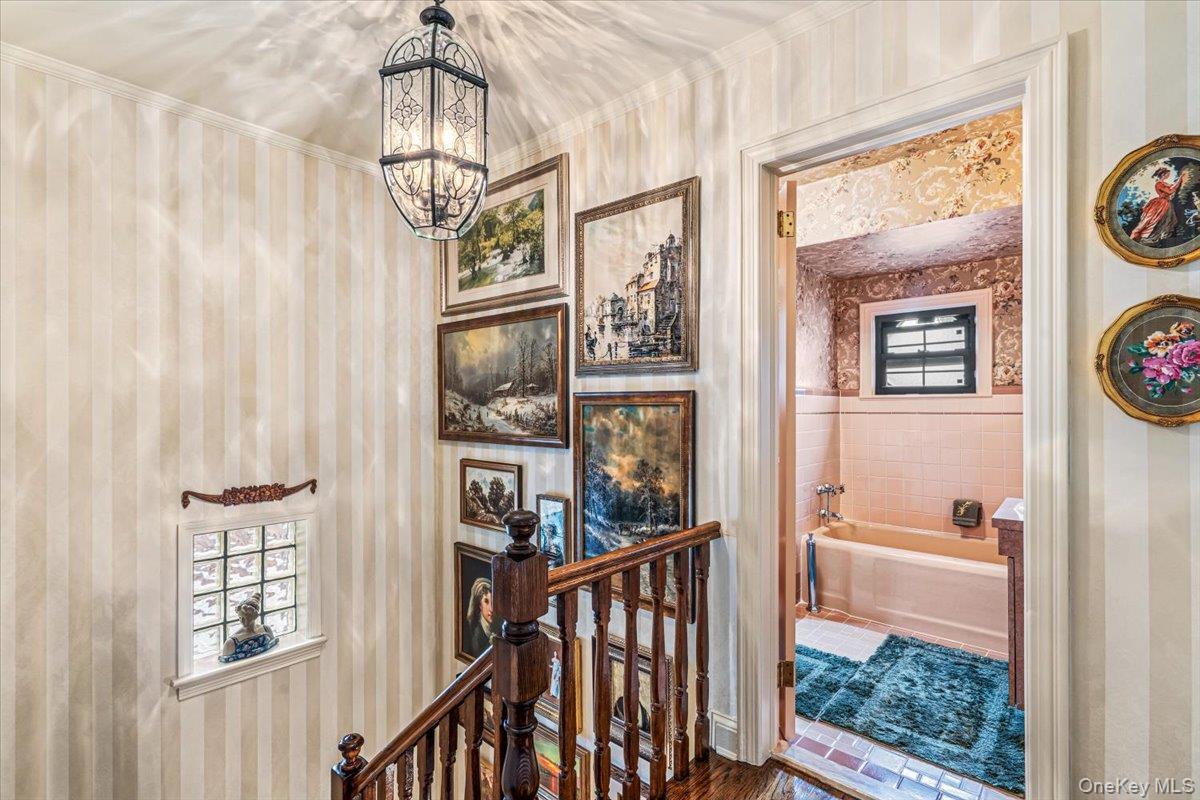 Single Family 222nd Street  Queens, NY 11364, MLS-1032945-23
