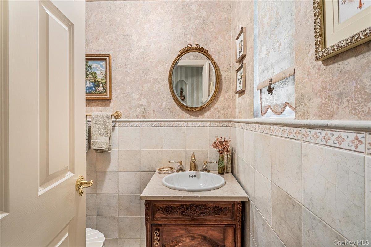 Single Family 222nd Street  Queens, NY 11364, MLS-1032945-9