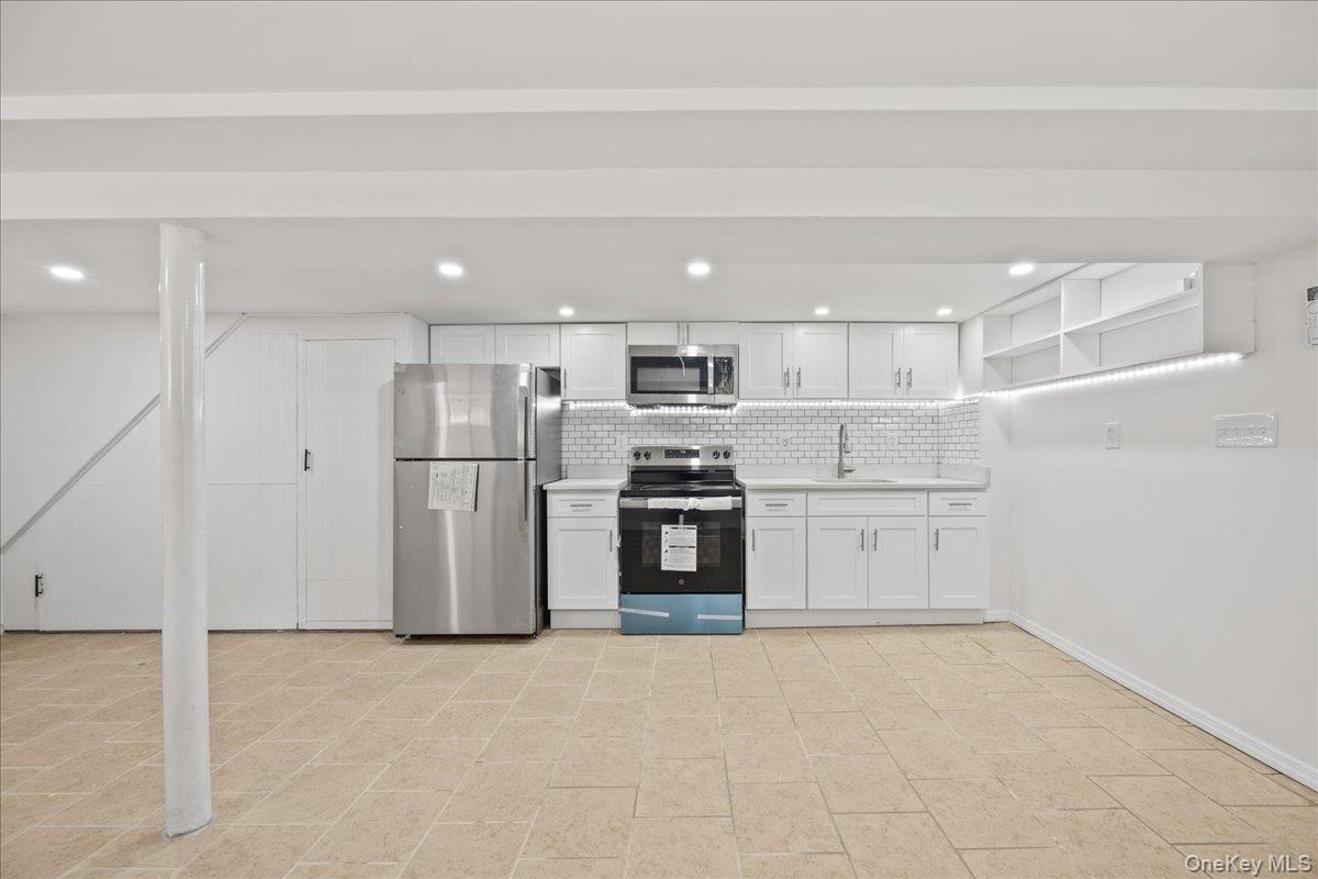 Single Family Seton Avenue Bronx, NY 10466, MLS-1032952-29