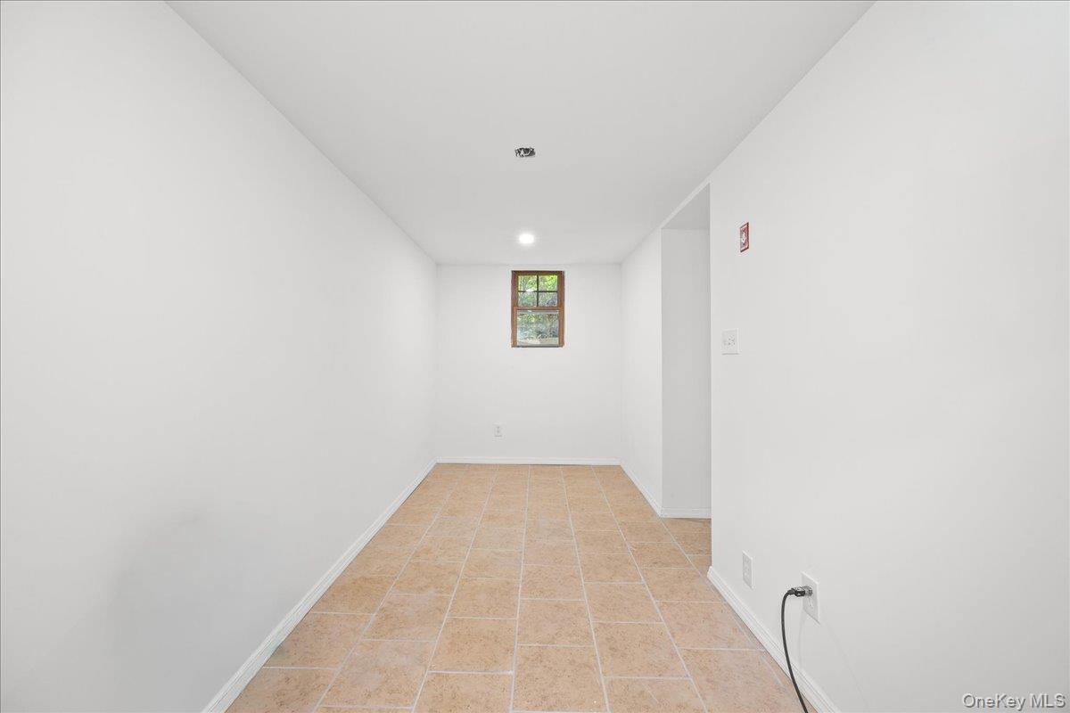 Single Family Seton Avenue Bronx, NY 10466, MLS-1032952-35