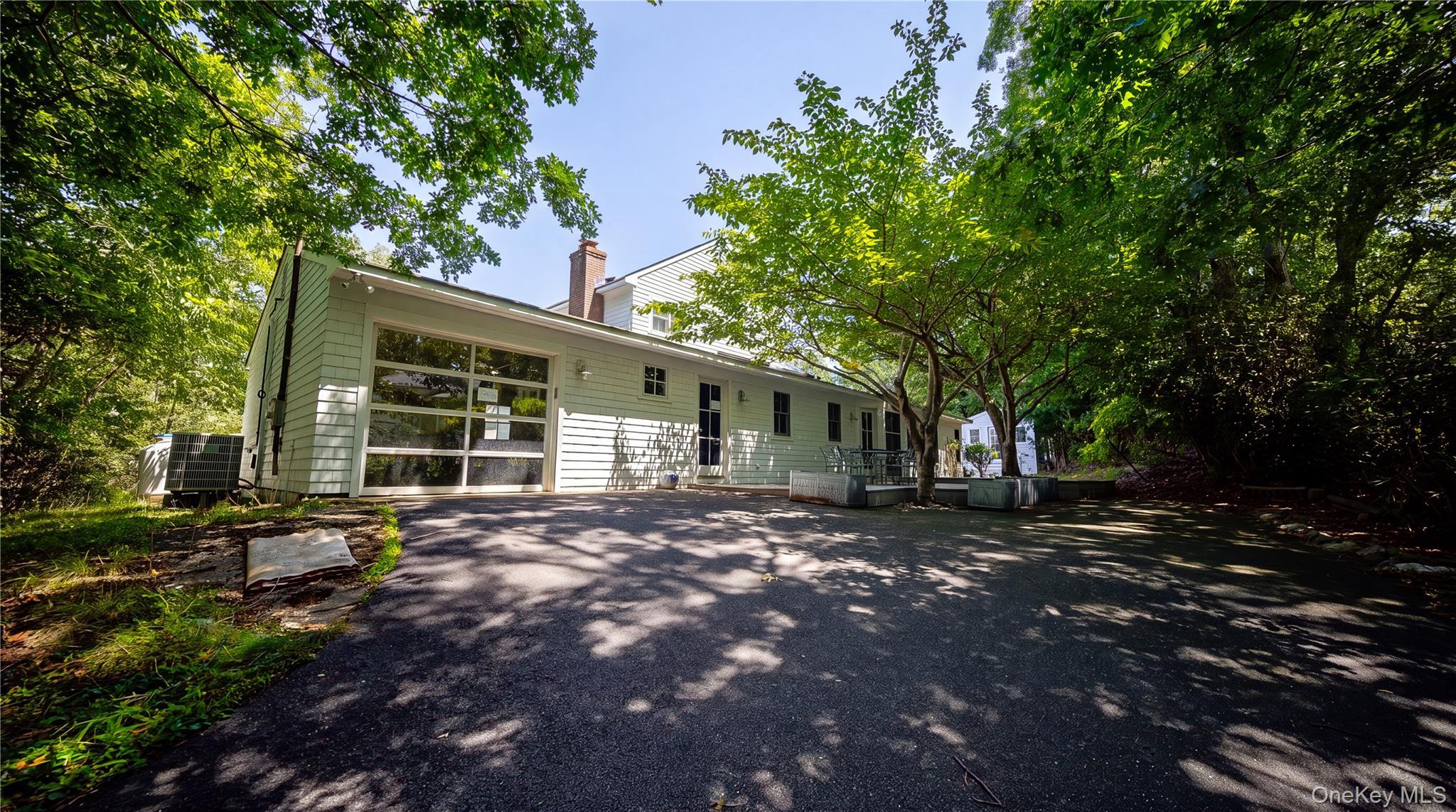 Single Family Breezy Drive  Suffolk County, NY 11963, MLS-1032956-34