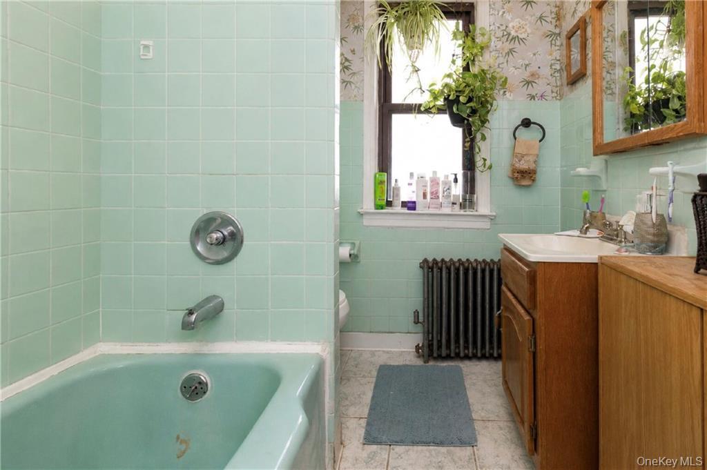 Single Family Milford Street  Brooklyn, NY 11208, MLS-1032959-18