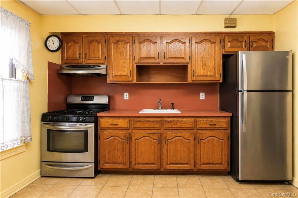 Single Family Milford Street  Brooklyn, NY 11208, MLS-1032959-8