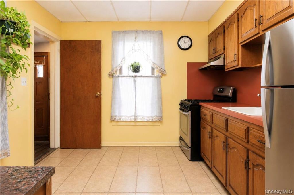 Single Family Milford Street  Brooklyn, NY 11208, MLS-1032959-9