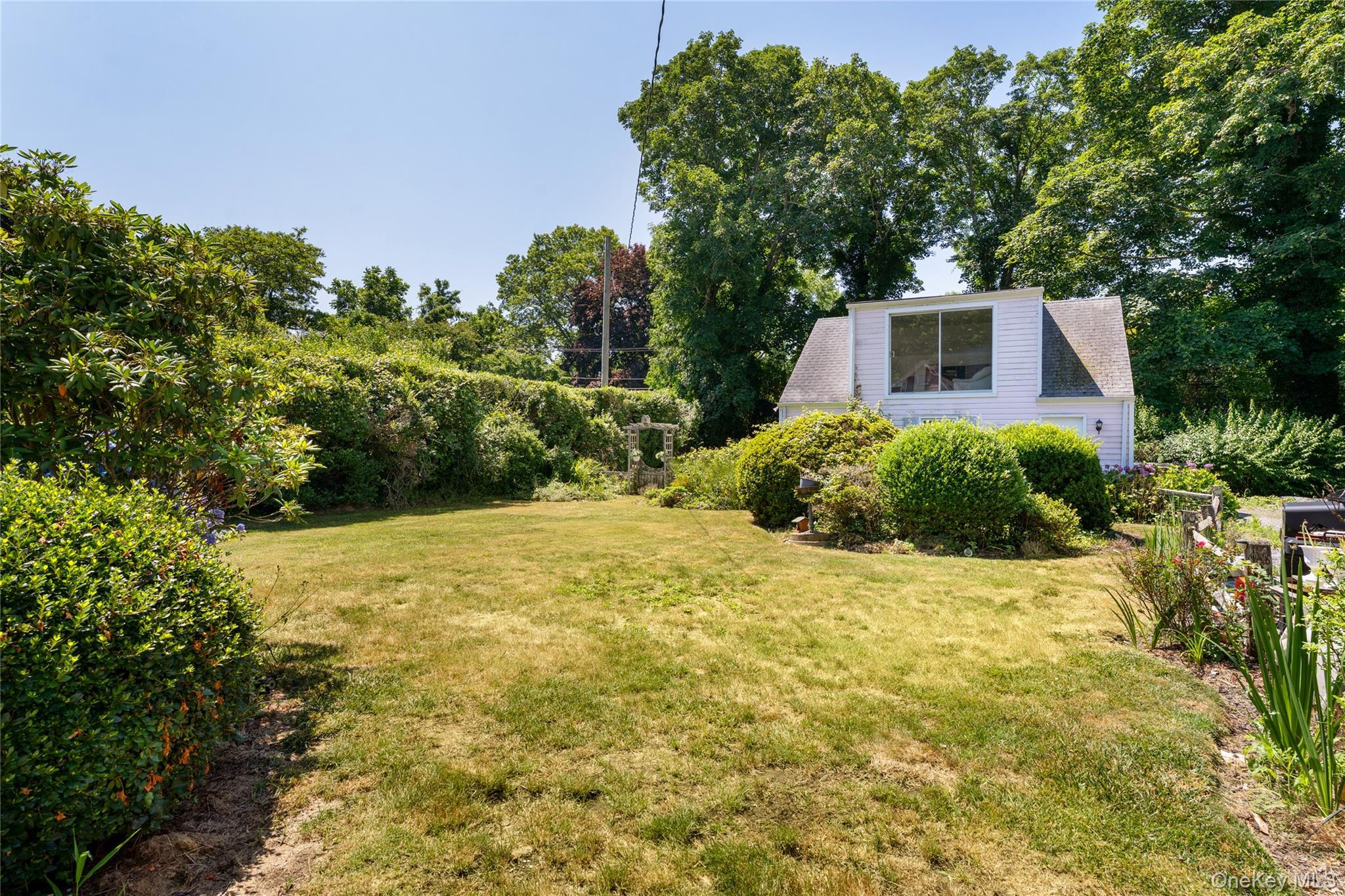 Single Family Buell Lane Suffolk County, NY 11937, MLS-1032960-11