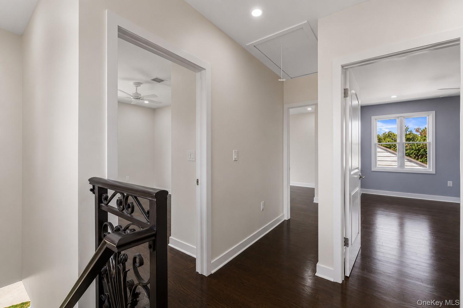 Single Family Little Neck Parkway Queens, NY 11004, MLS-1032975-22