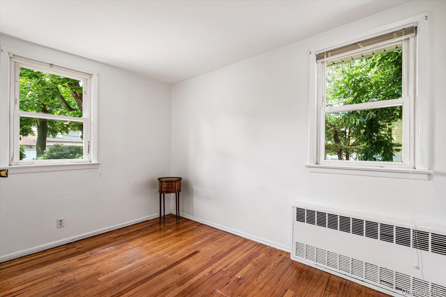 Single Family Old Country Road Suffolk County, NY 11747, MLS-1032983-10
