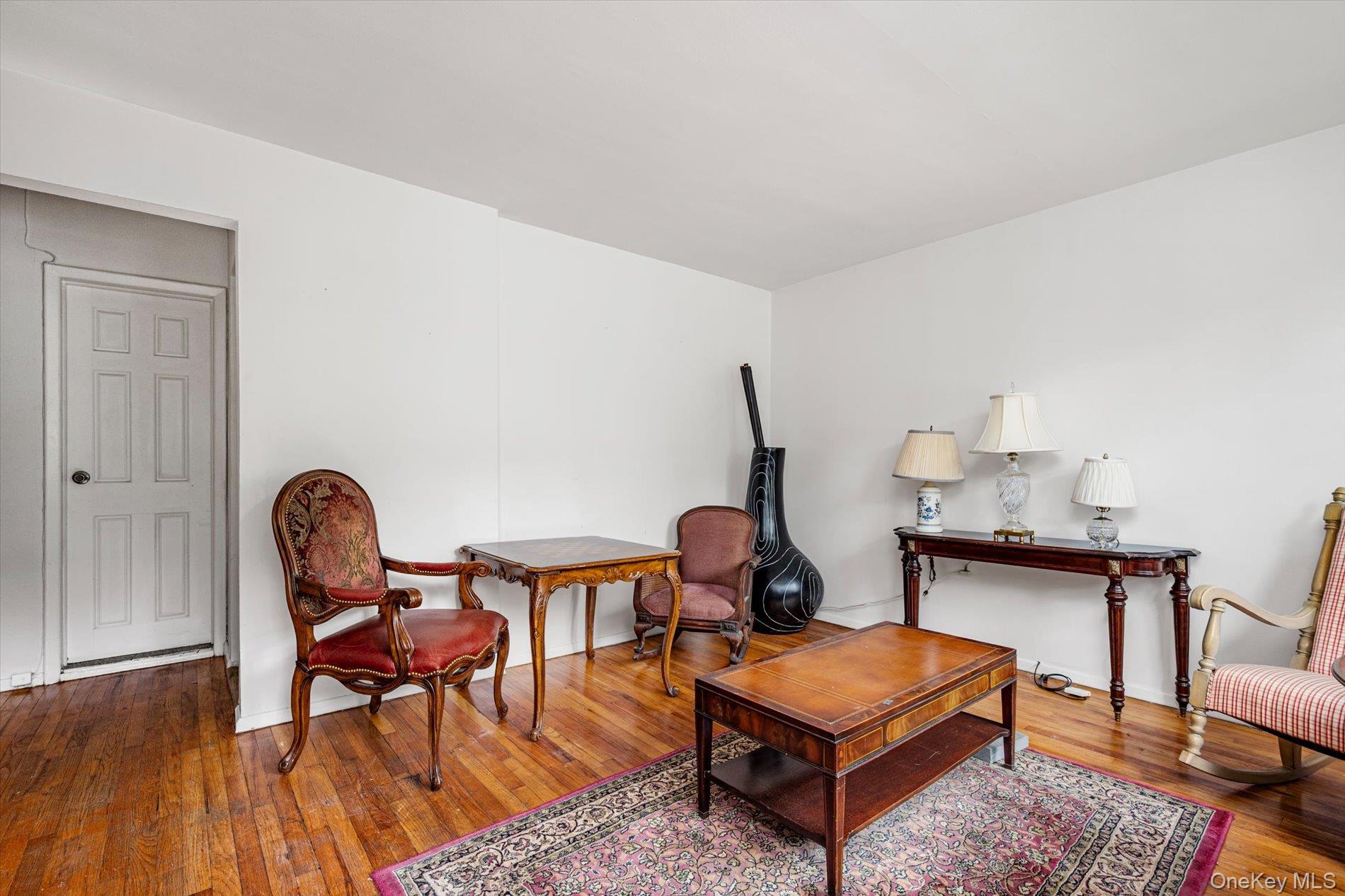 Single Family Old Country Road Suffolk County, NY 11747, MLS-1032983-4