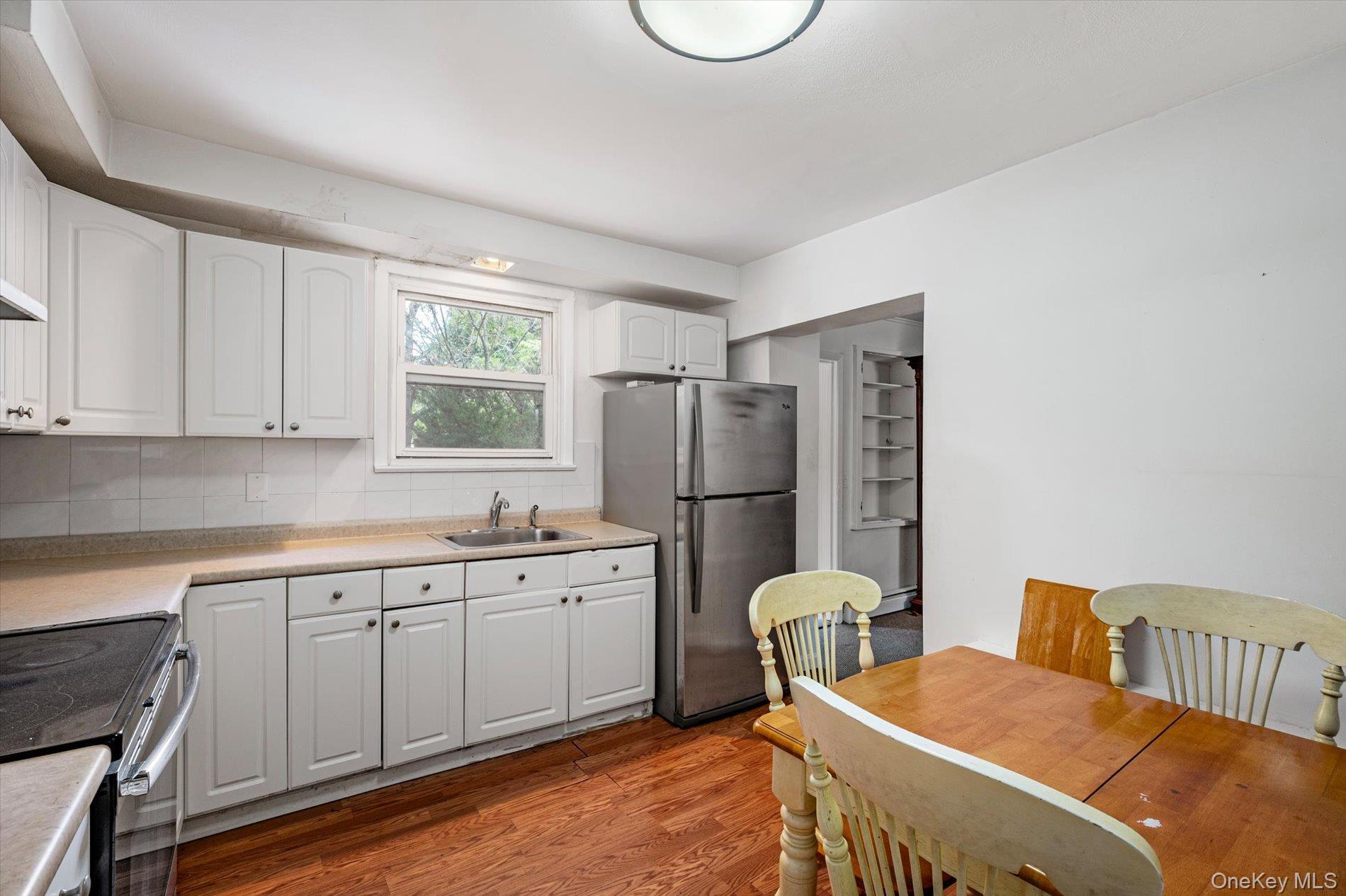 Single Family Old Country Road Suffolk County, NY 11747, MLS-1032983-6