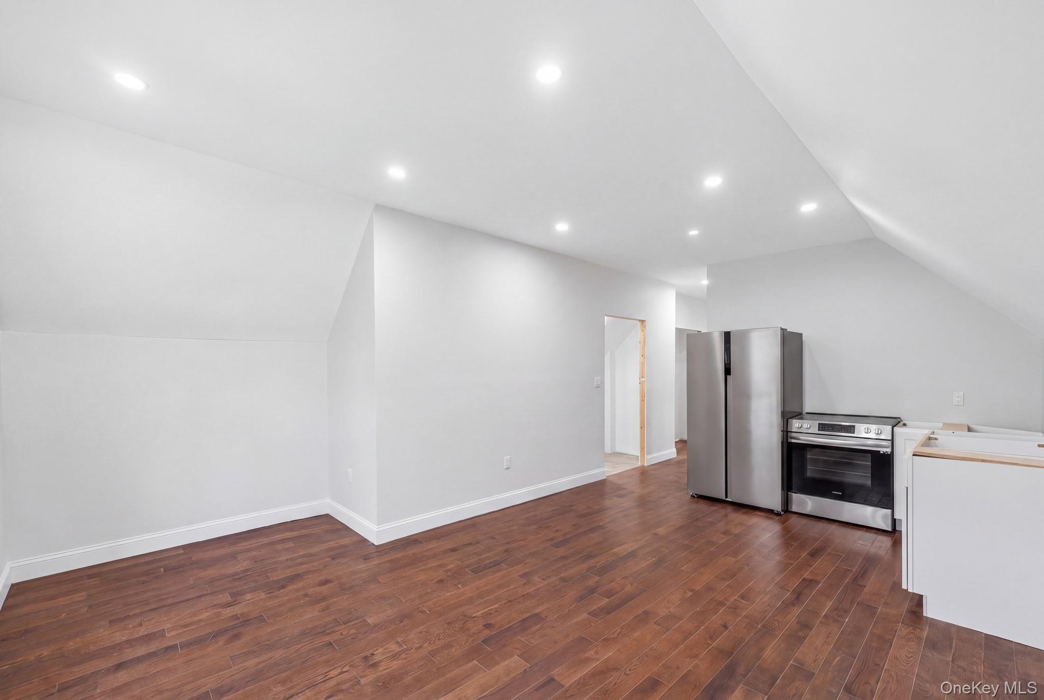 Single Family E 99th Street Brooklyn, NY 11236, MLS-1032984-3
