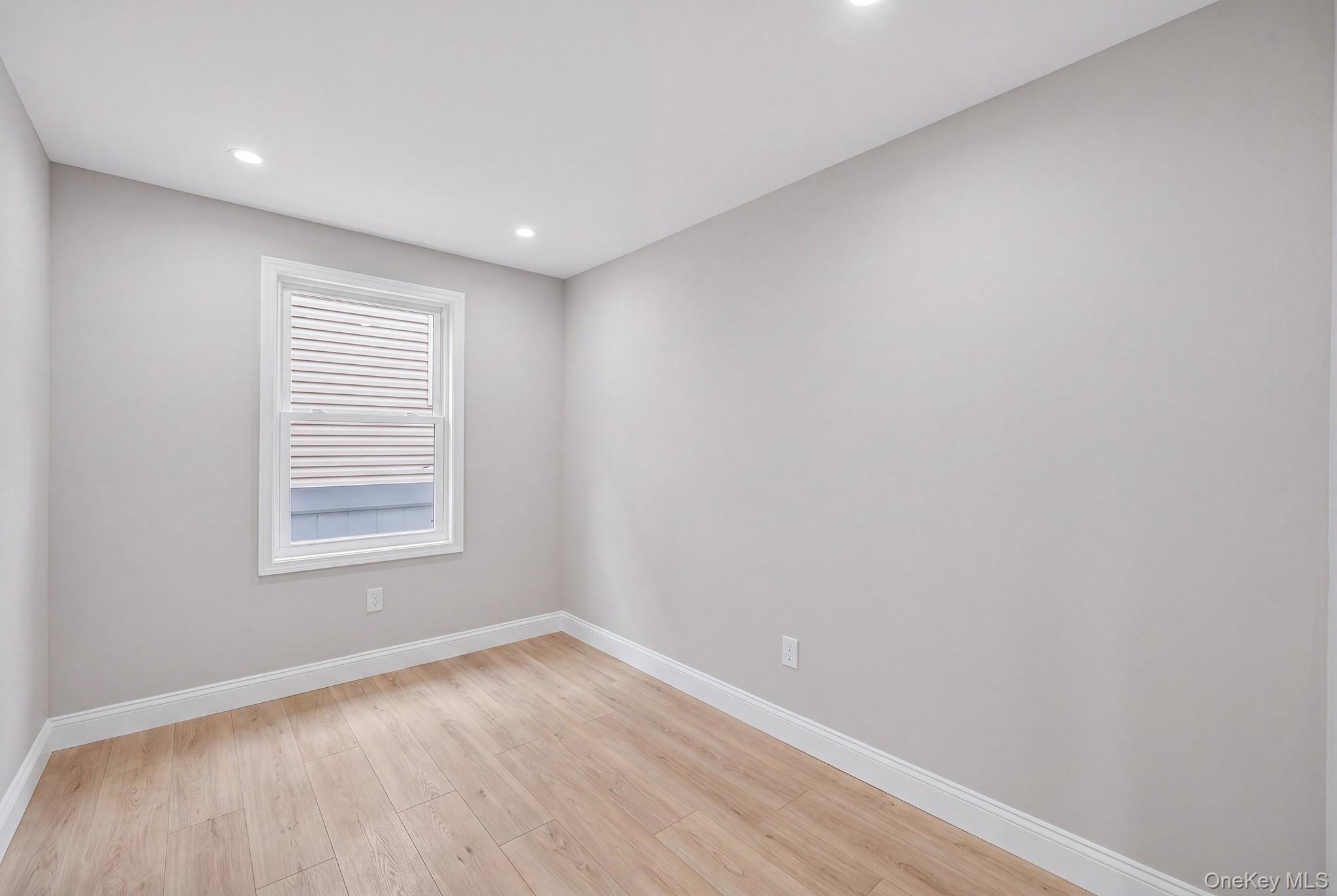 Single Family E 99th Street Brooklyn, NY 11236, MLS-1032984-5