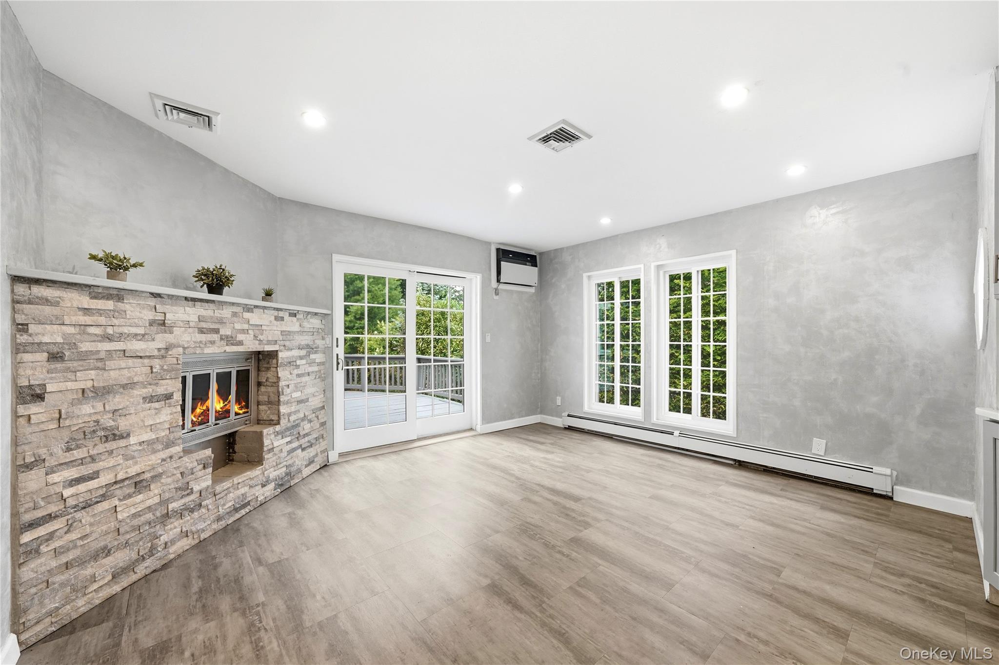 Single Family Addison Lane Nassau County, NY 11548, MLS-1032997-11