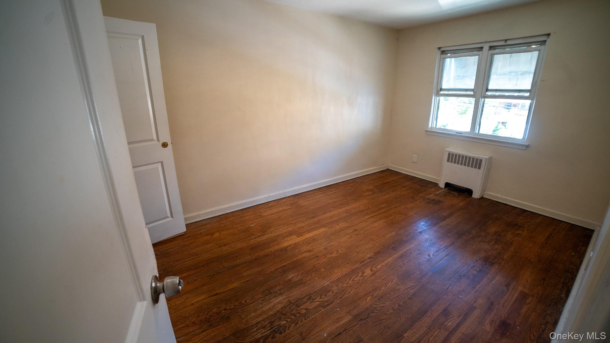 Single Family Barnes Avenue  Bronx, NY 10467, MLS-1033008-16