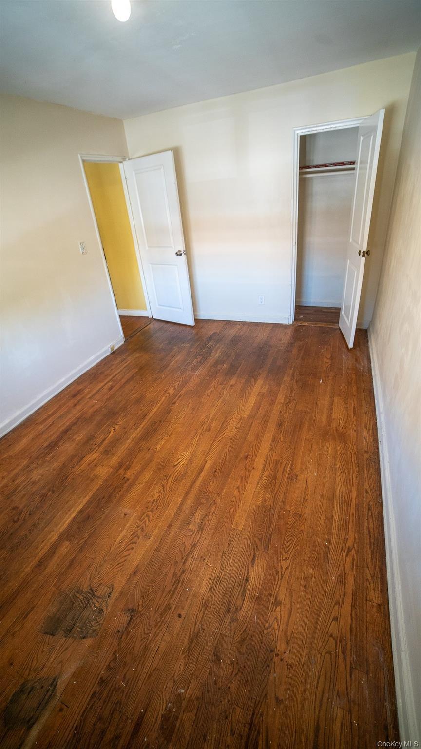 Single Family Barnes Avenue  Bronx, NY 10467, MLS-1033008-17