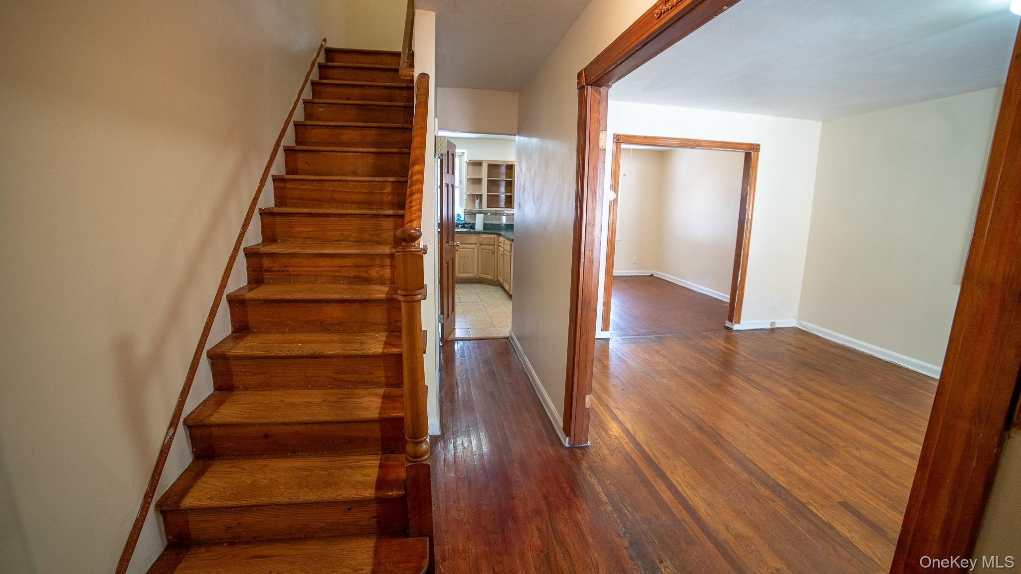 Single Family Barnes Avenue  Bronx, NY 10467, MLS-1033008-3