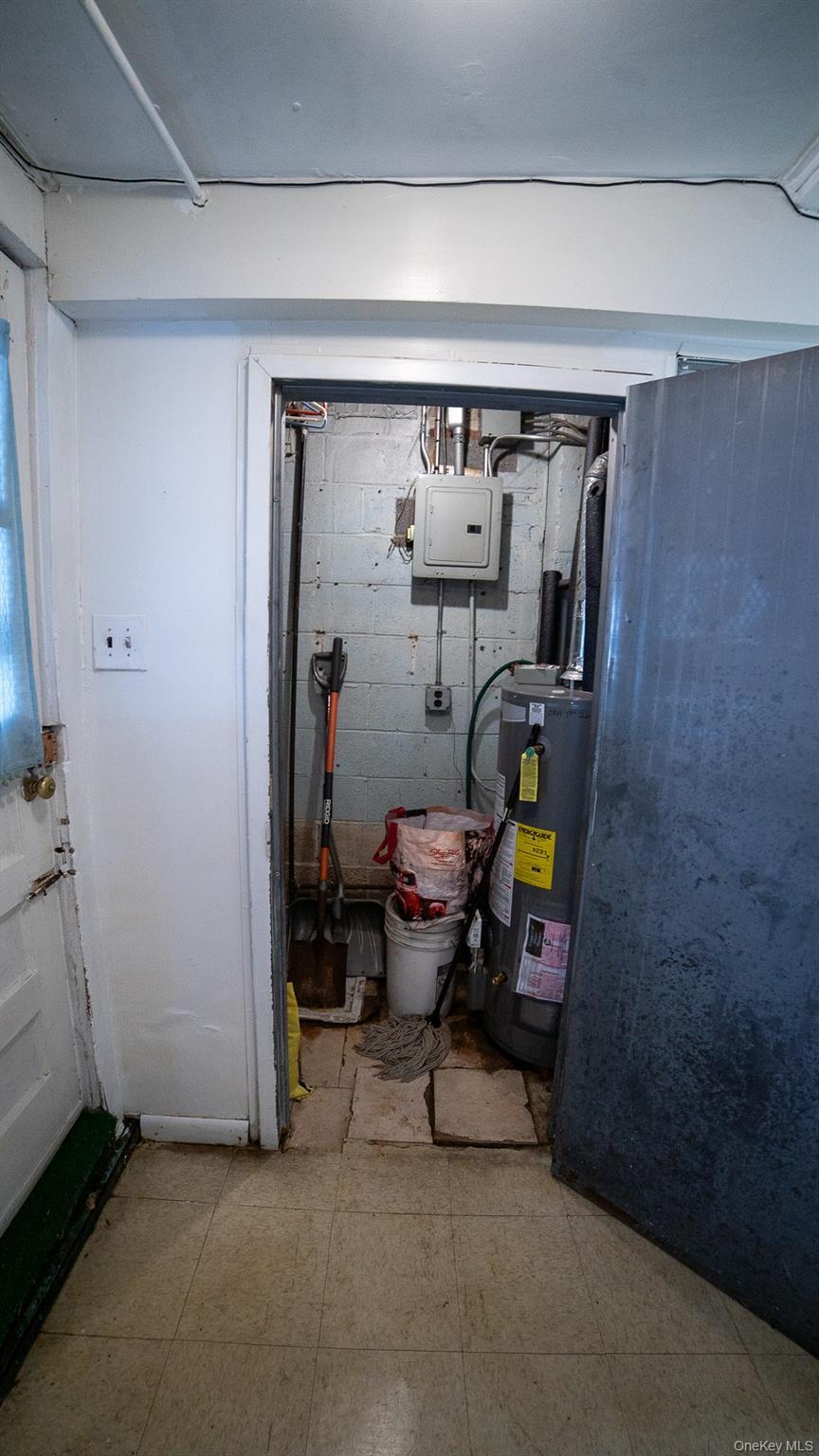 Single Family Barnes Avenue  Bronx, NY 10467, MLS-1033008-30